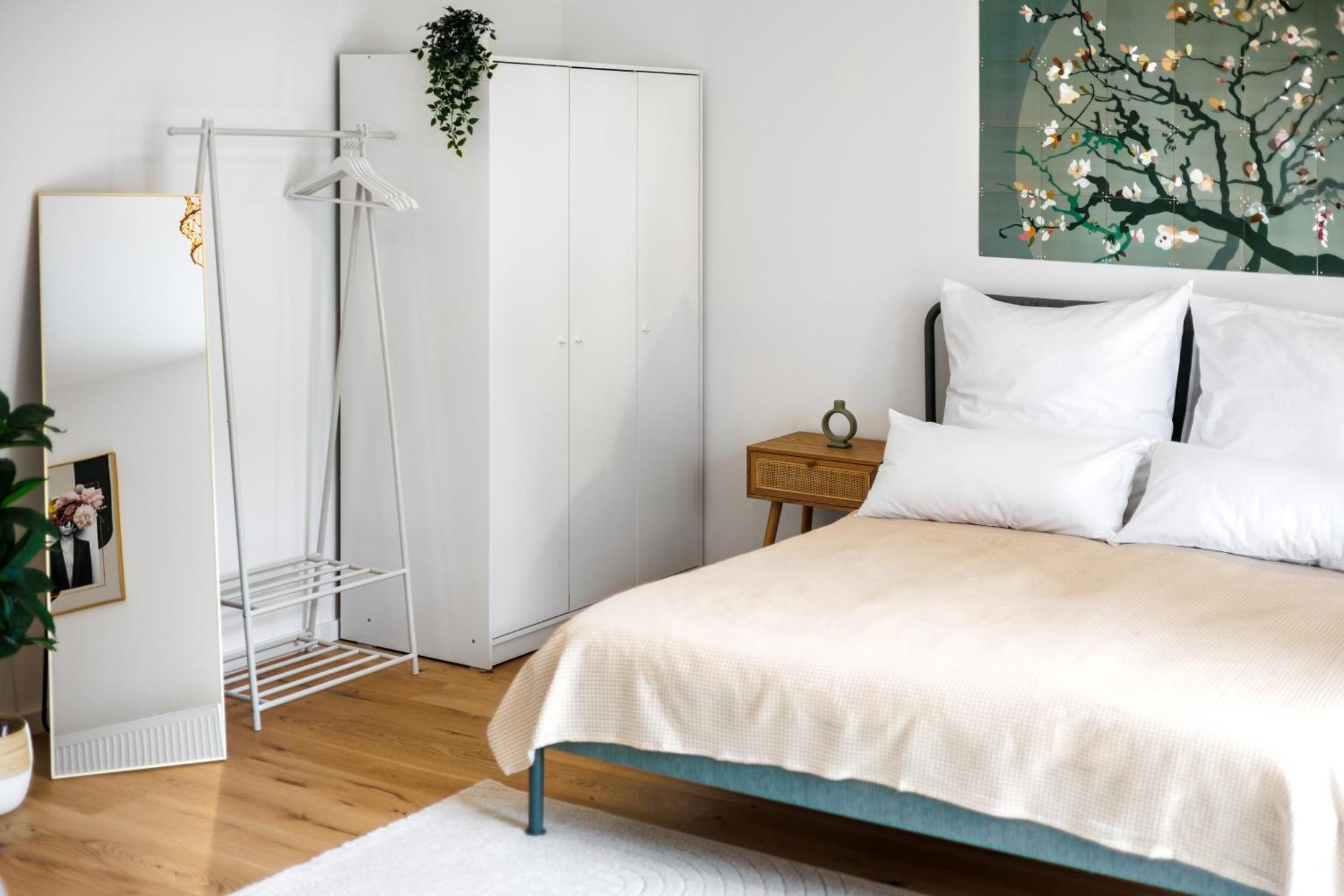Design-Apartment In Linz Mit Netflix & Balkon Екстериор снимка